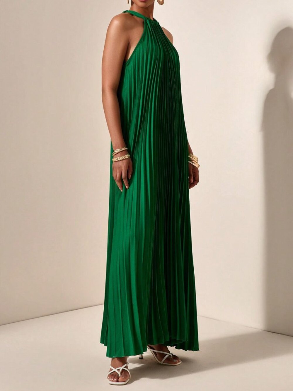 Green Casual Women's Halterneck Sleeveless Pleated A-Hem Loose Dress - Picture 7 of 7